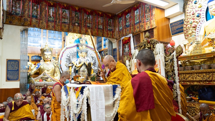His Holiness the Dalai Lama Bestows Avalokiteshvara Empowerment on Third Day of Teachings for Taiwanese